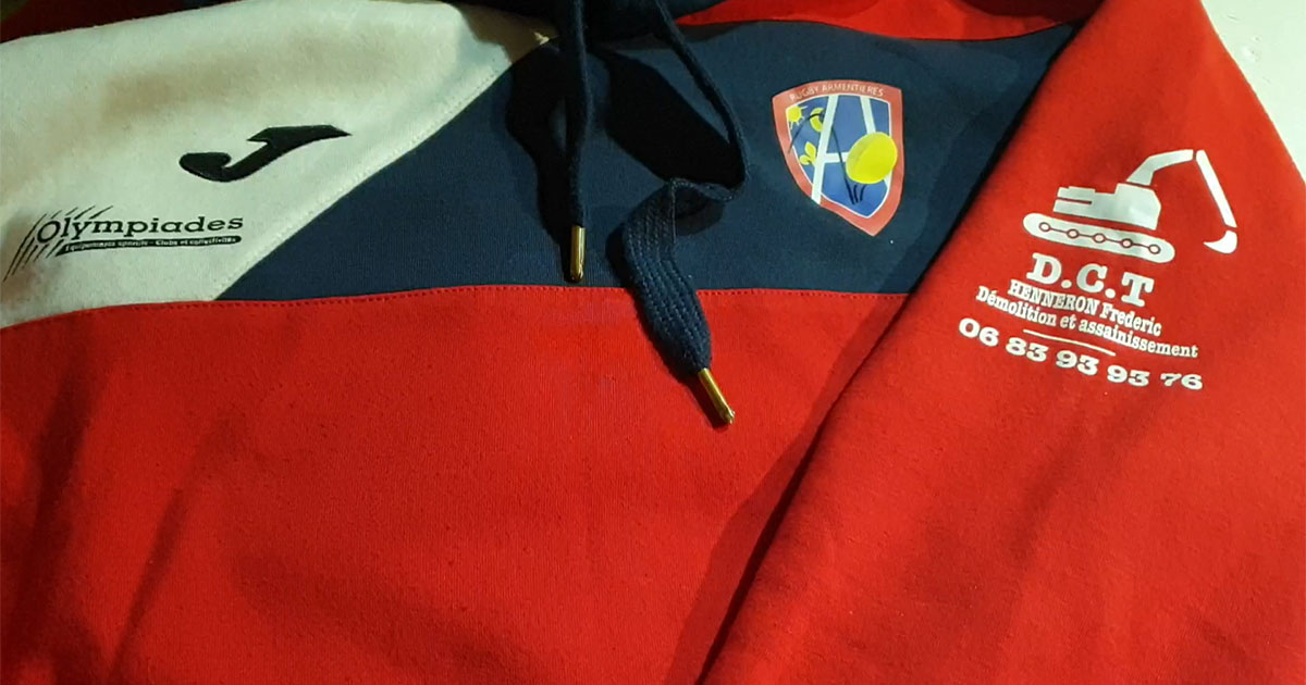 remise des sweat de l'equipe feminine